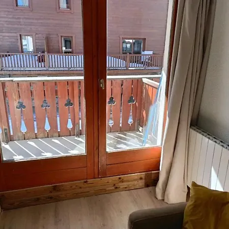 Studio 3-4 Personnes Avec Balcon En דירה *